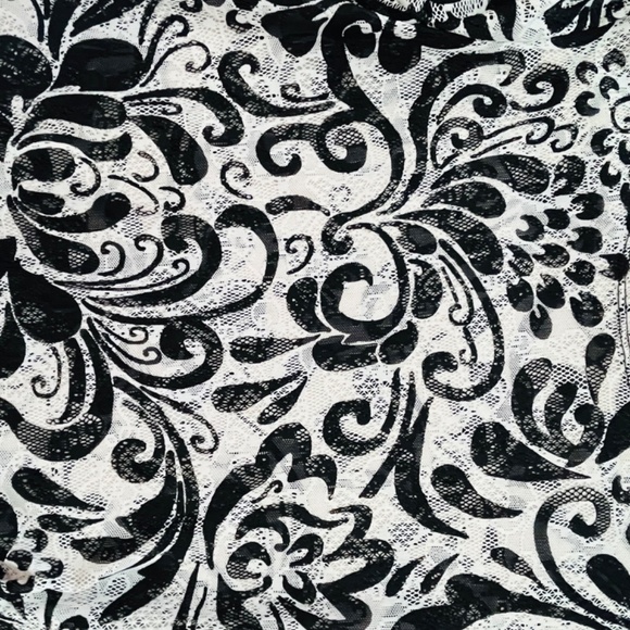 Travelers Collection by Chico’s Baroque Lace Fringe Top - Picture 3 of 8